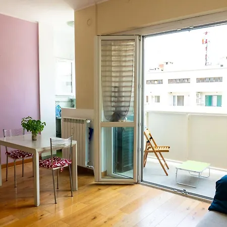 Near Linate Duomo And Station Minutes Away Appartement Milaan