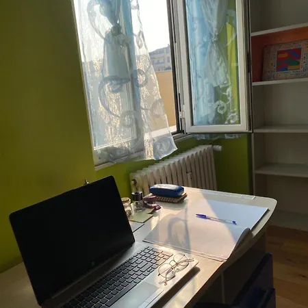 Appartement Near Linate Duomo And Station Minutes Away Milaan